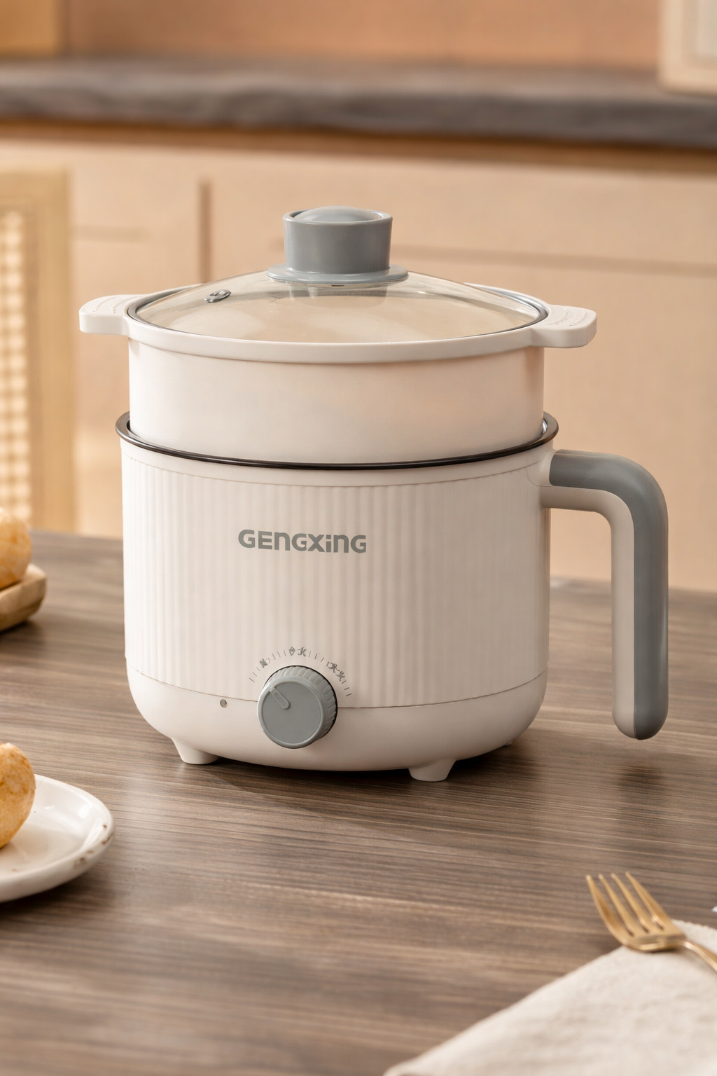 Mini multipurpose electric kettle with steamer 1.5L inner pot Non-stick hotpot cooker for cooking hot water rice idli momos tea 600W Portable Travel